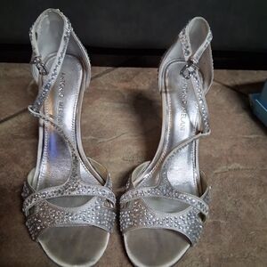 ANTONIO MELANI Glittering Silver Heels